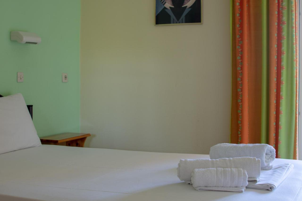 Rose Garden Villa Melikia ภายนอก รูปภาพ